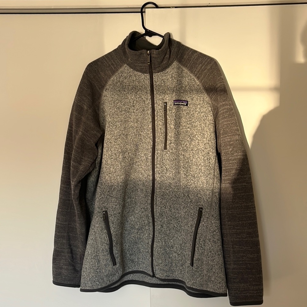 Men’s Full Zip Patagonia Sweater Size XL